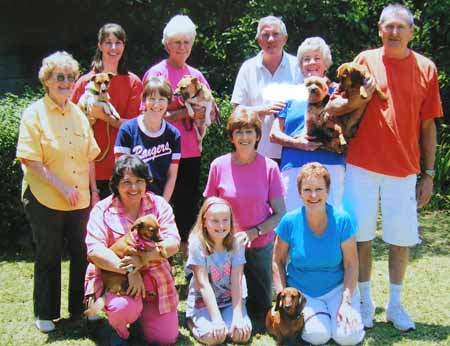 The whole gang: Gladys, Brigitte, Linda, Colette, Terry, Sue & Pete, Joh, Ursula & Lynn
