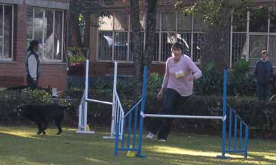 OK I wll jump and my dog will run next to me.