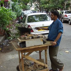 Bombay-Peanut Seller 03 Bombay, Peanut seller frying peanuts